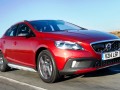 V40 D4 190 Cross Country Lux Nav road test report review 1