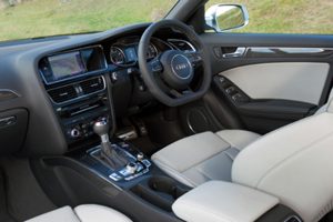 The new Audi RS 4 Avant interior