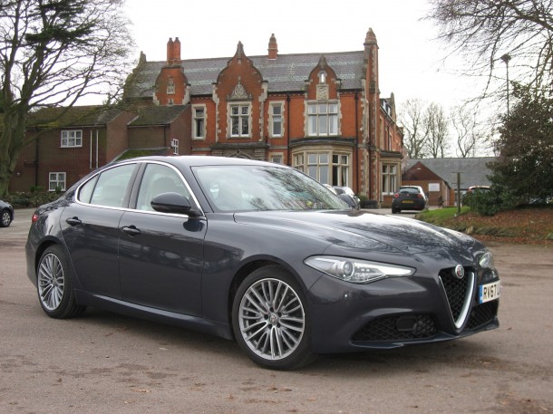 Alfa Romeo Giulia 2.0 Turbo 200bhp Super road test report and review