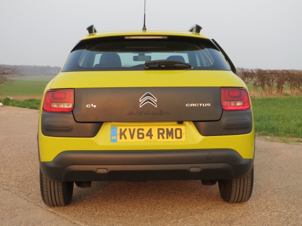 Citroen C4 Cactus Feel BlueHDi 100 road test report review - Looking to get noticed!