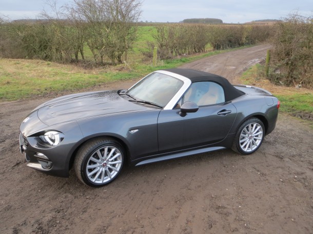 Fiat 124 Spider 1.4 MultiAir Turbo 140hp road test report and review