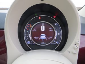 Fiat 500 Lounge 0.9 TwinAir 105hp road test report and review