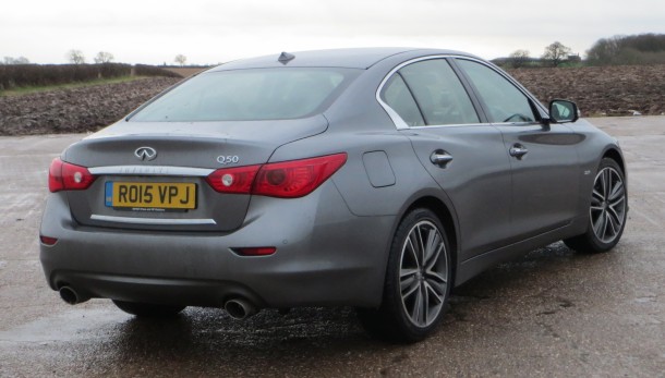 Infiniti 2.2D Sport Tech road test report and review (7)