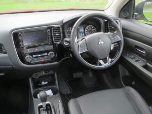 Mitsubishi Outlander 2.2 DI-D GX4 Auto road test report and review