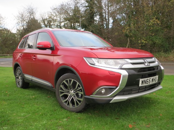 Mitsubishi Outlander 2.2 DI-D GX4 Auto road test report and review