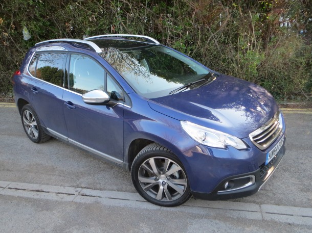 Peugeot 2008 1.6 e-HDi 92 Feline road test report review (14)