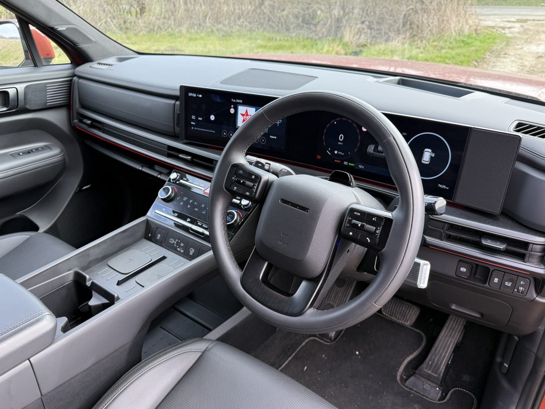 hYUNDAI sANTA fE ROAD TEST REVIEW