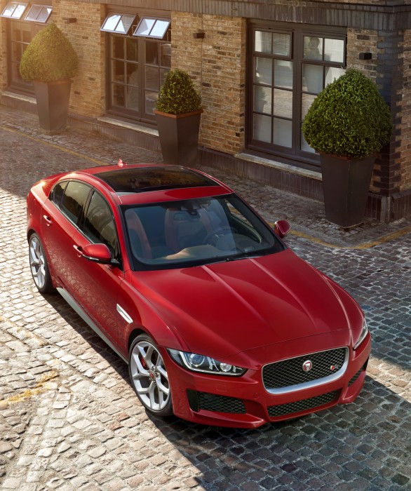 The new Jaguar XE (1)