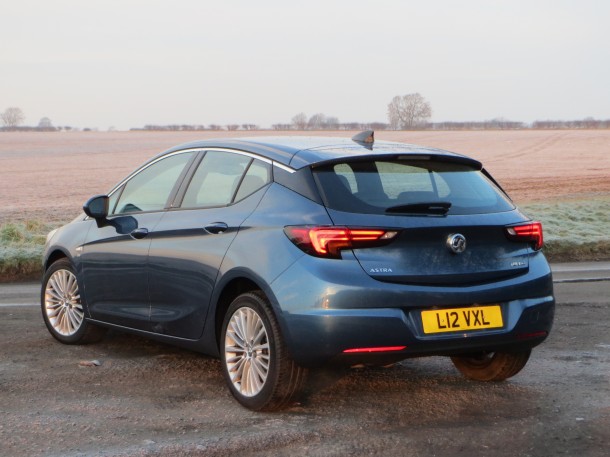 Vauxhall Astra Elite Nav 1.4i 150PS Turbo road test report review: 