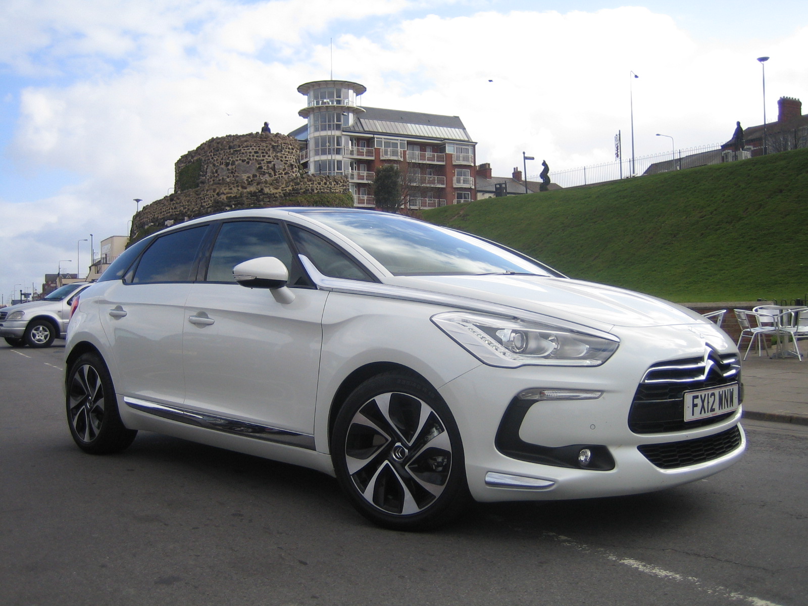 Citroen DS5 gives you plenty of detail to admire - Wheel World Reviews